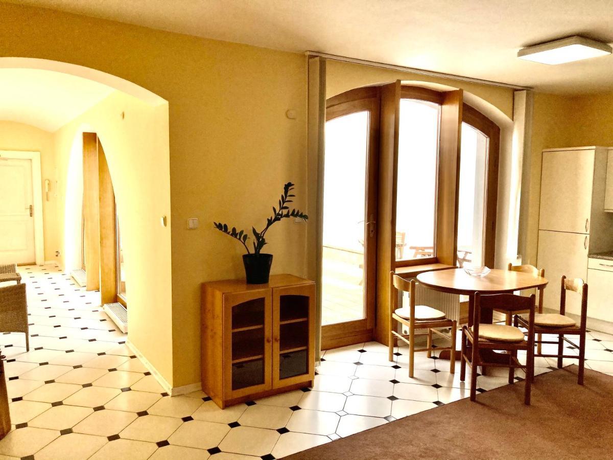 Hotel U Rytire Mělník Exteriör bild