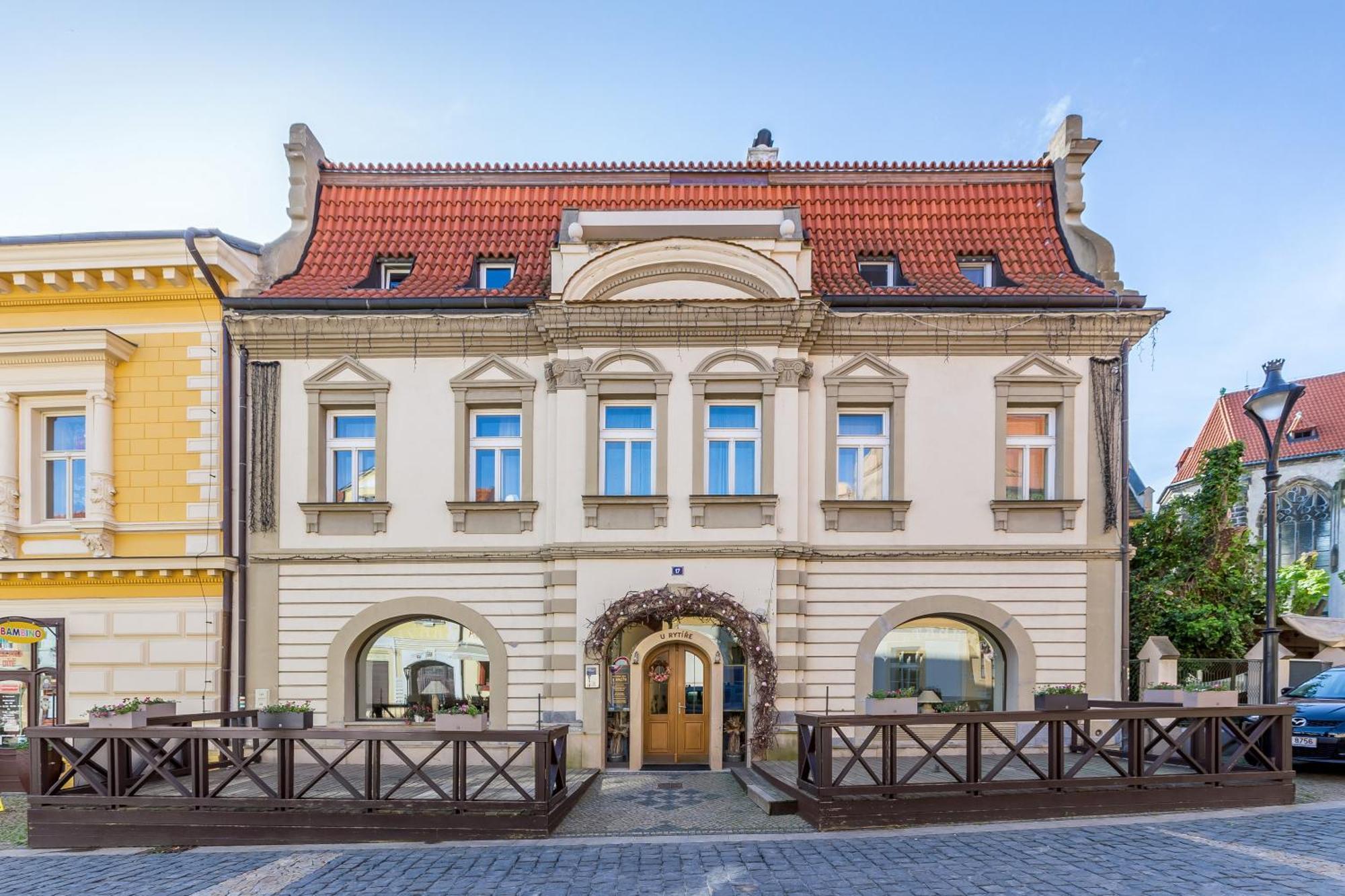 Hotel U Rytire Mělník Exteriör bild